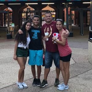 Meet your Posher, Yesenia